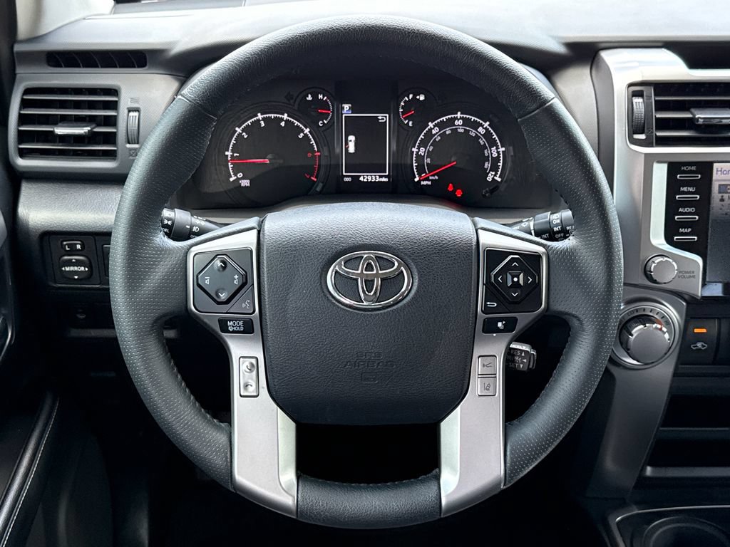 Used 2021 Toyota 4Runner SR5 Premium w/ Moonroof Package RWD image 15