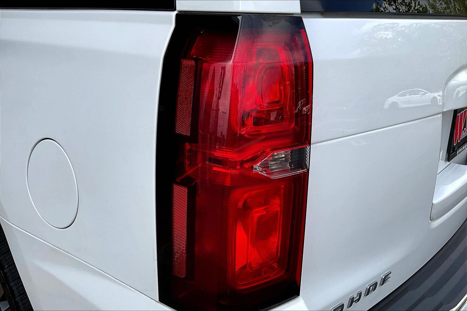 Used 2018 Chevrolet Tahoe Premier AWD/4WD image 23