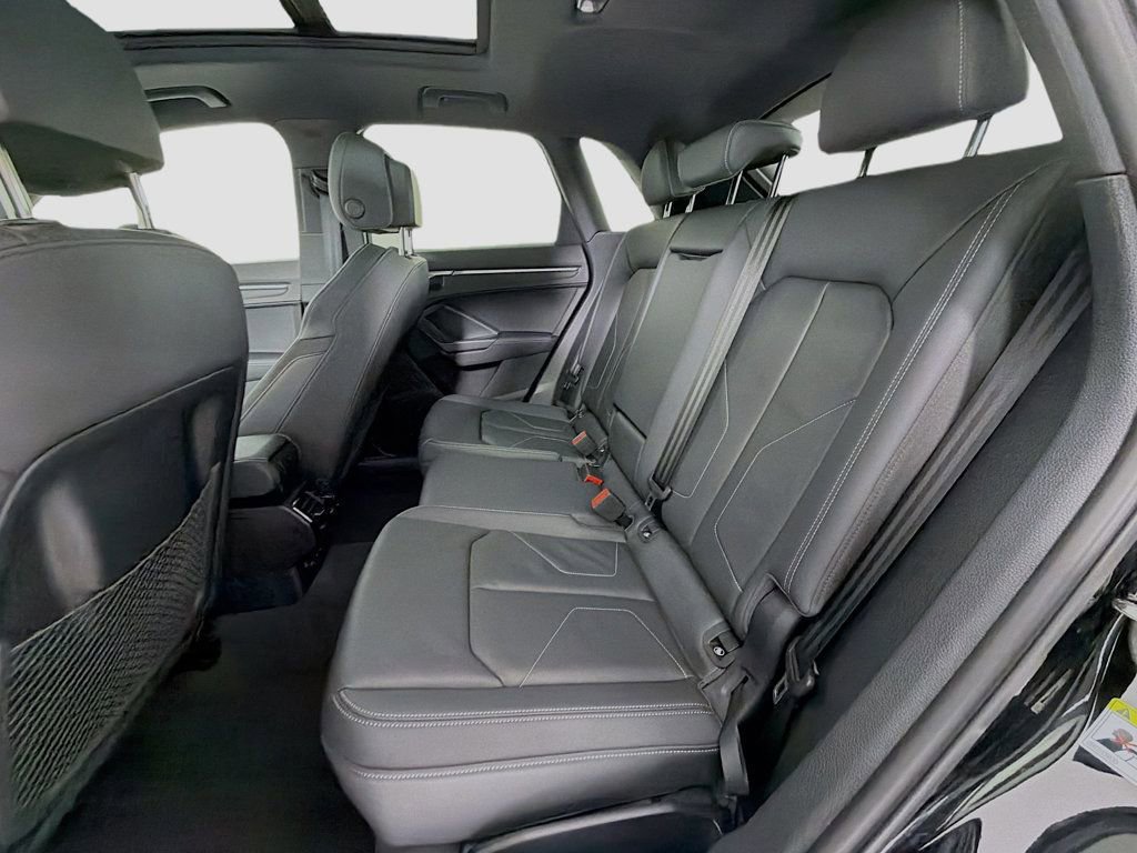 Used 2023 Audi Q3 2.0T Premium Plus w/ Premium Plus Package image 26