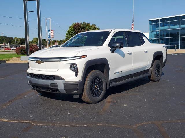 New 2025 Chevrolet Silverado EV LT image 4