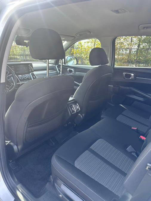 Used 2021 Kia Sorento LX image 22