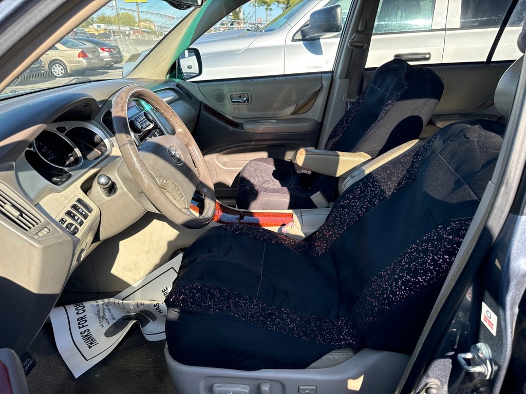 Used 2004 Toyota Highlander Limited image 15