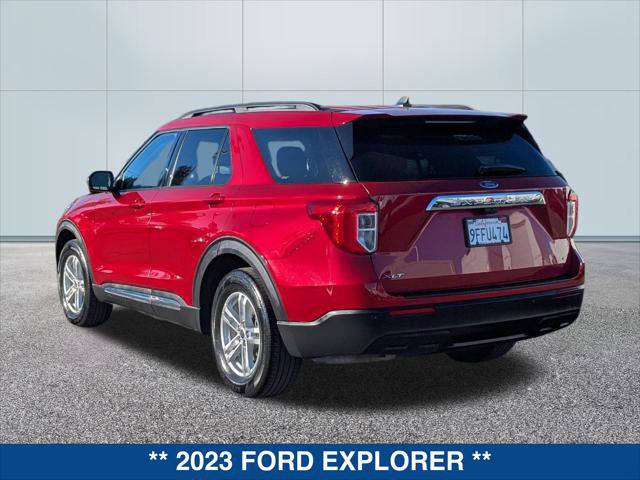 Certified 2023 Ford Explorer XLT RWD image 3