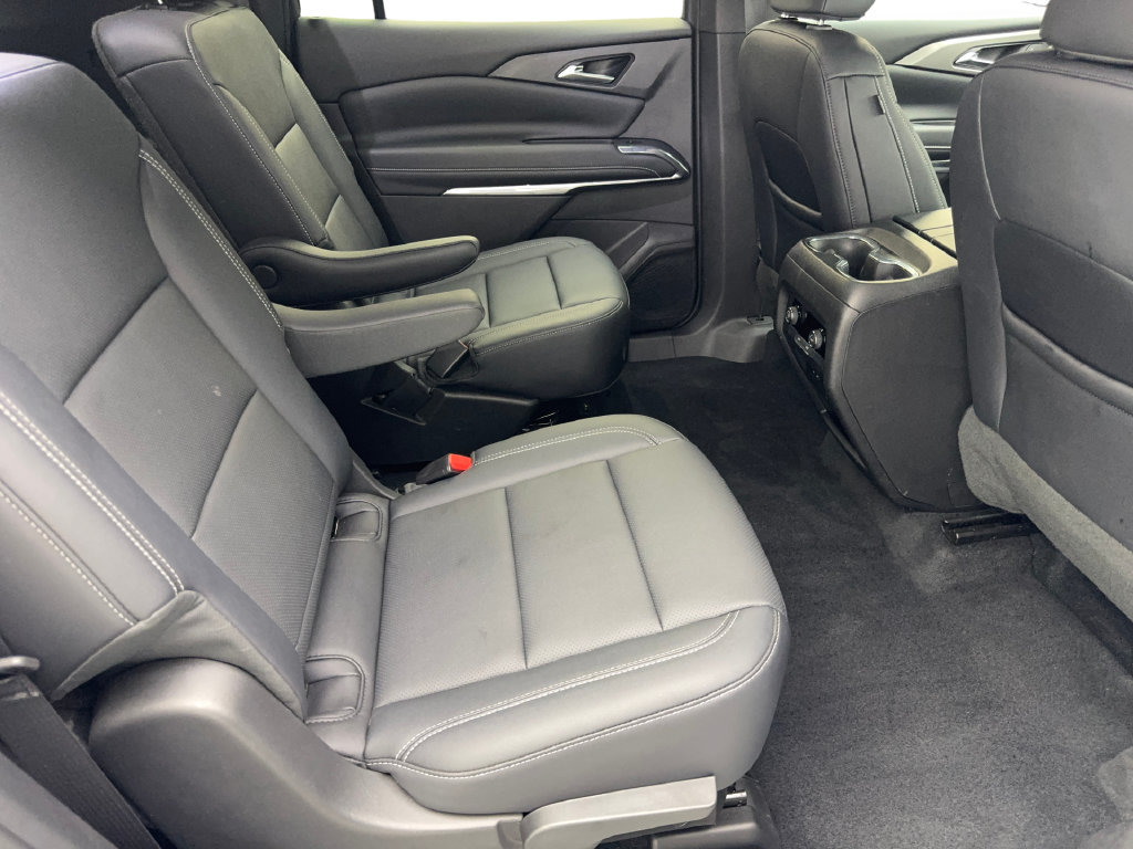 Used 2026 Chevrolet Traverse LT FWD image 45