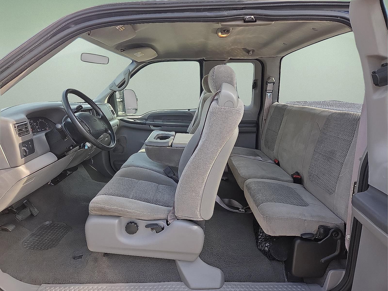 Used 2001 Ford F250 2WD SuperCab Super Duty image 9