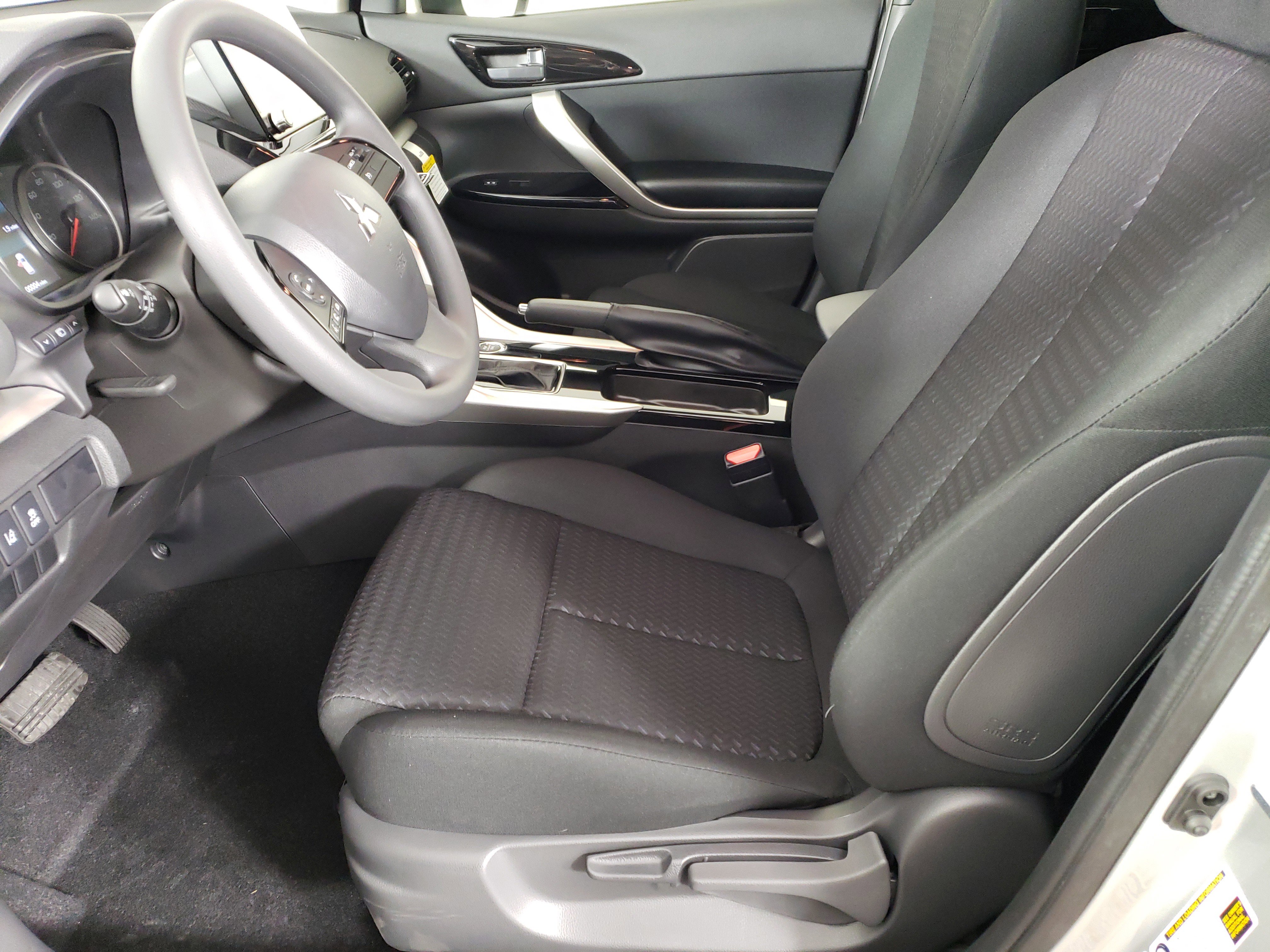 New 2026 Mitsubishi Eclipse Cross LE image 8