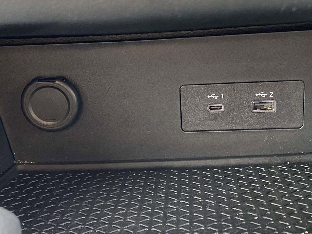 Used 2024 Nissan Pathfinder SV w/ SV Premium Package image 29