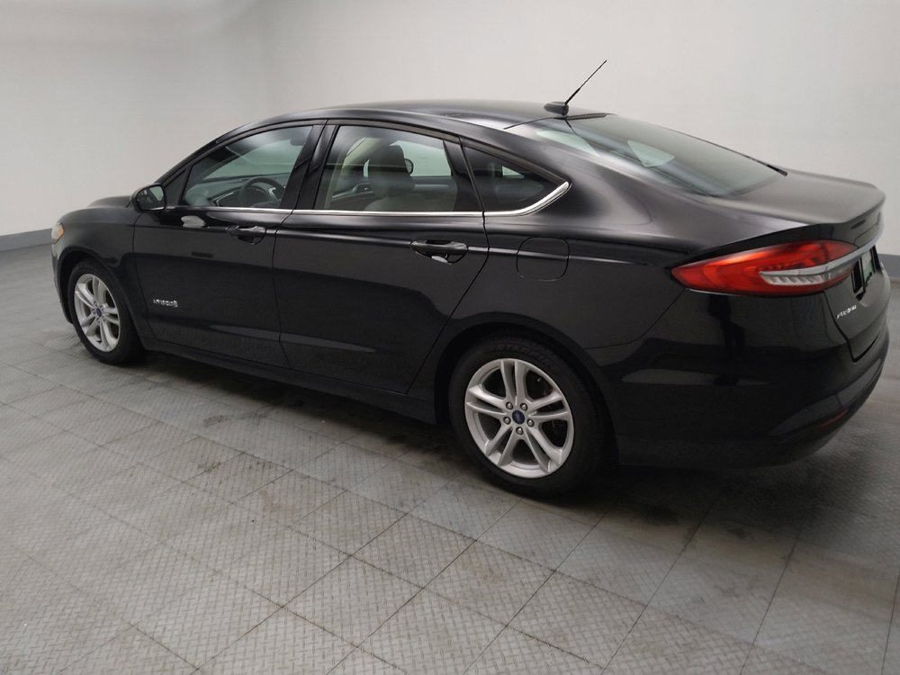 Used 2018 Ford Fusion S image 3