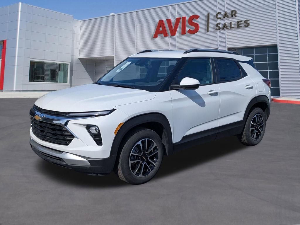 Used 2025 Chevrolet TrailBlazer LT image 1