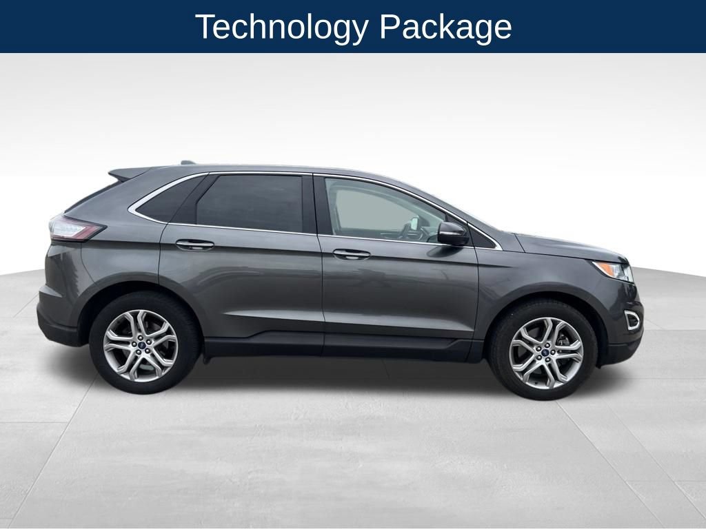 Used 2017 Ford Edge Titanium w/ Technology Package AWD/4WD image 4
