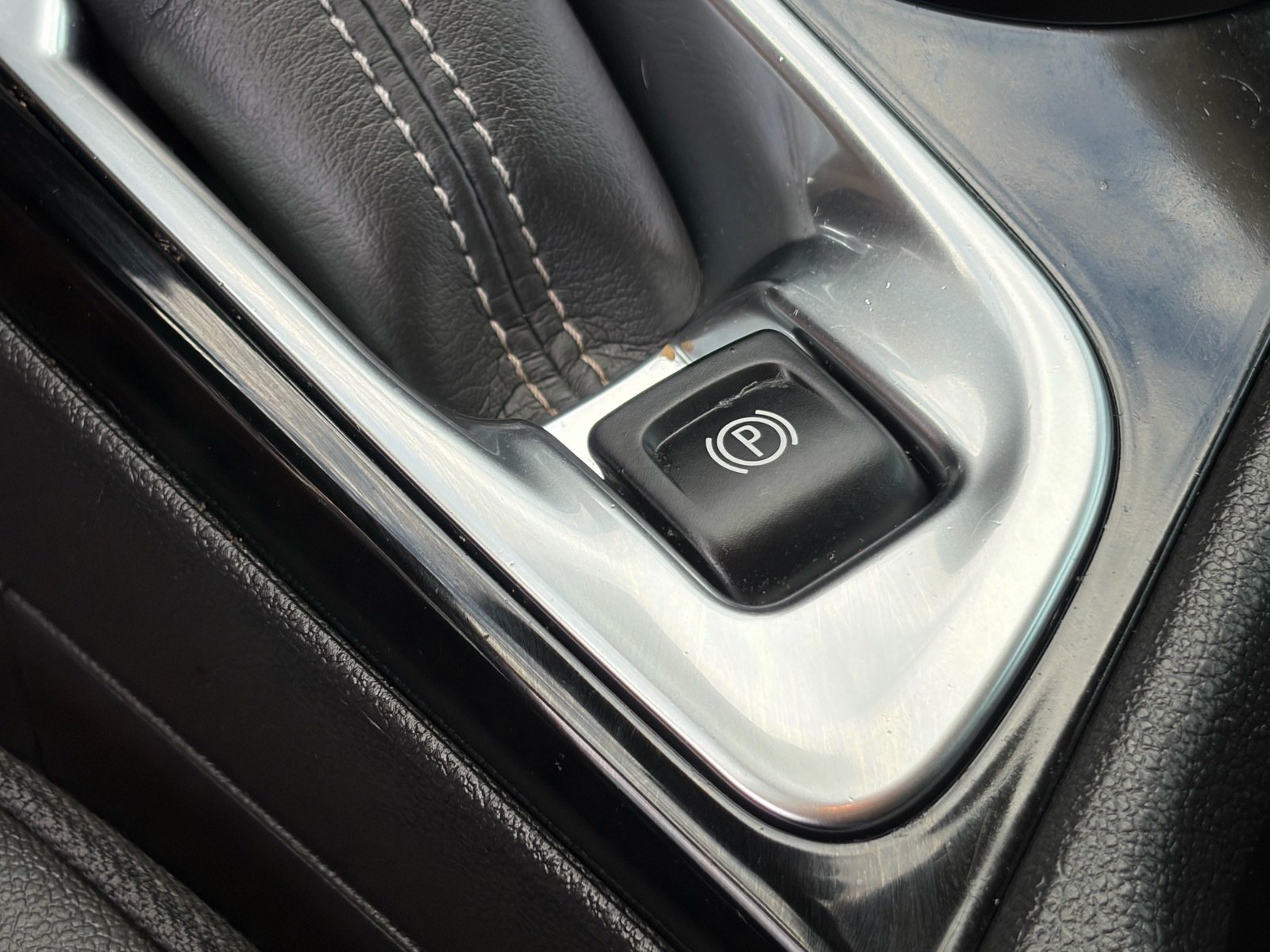 Used 2024 Buick Encore GX Sport Touring w/ Comfort Package FWD image 28
