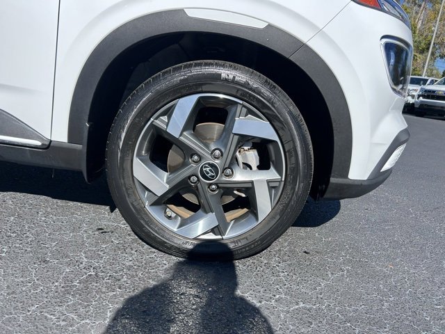 Used 2022 Hyundai Venue Limited image 8