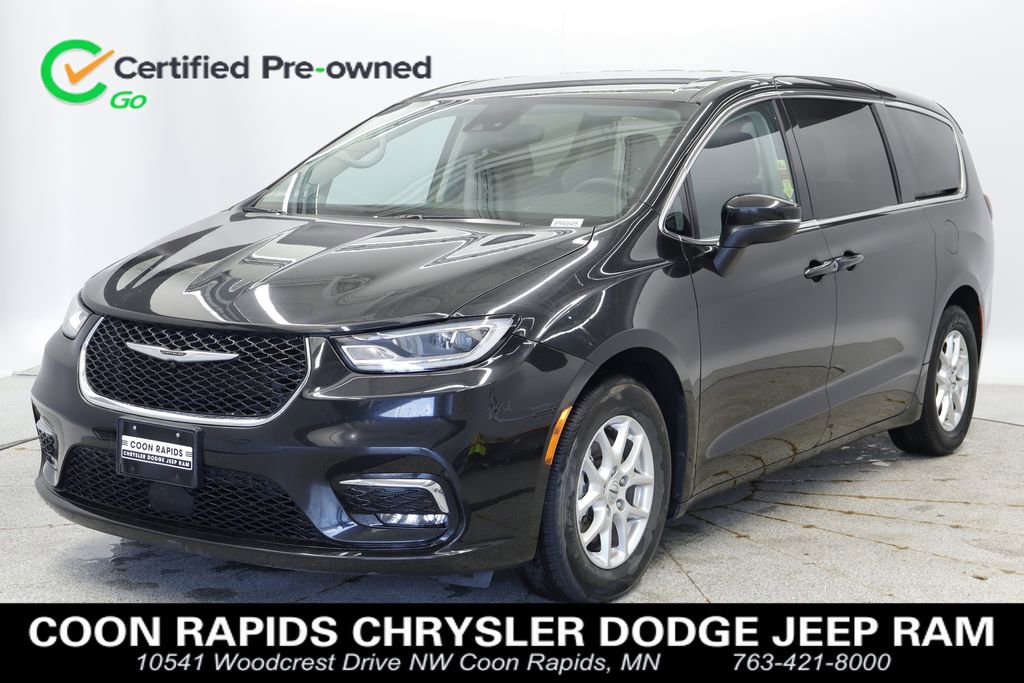 Used 2023 Chrysler Pacifica Touring-L FWD image 1