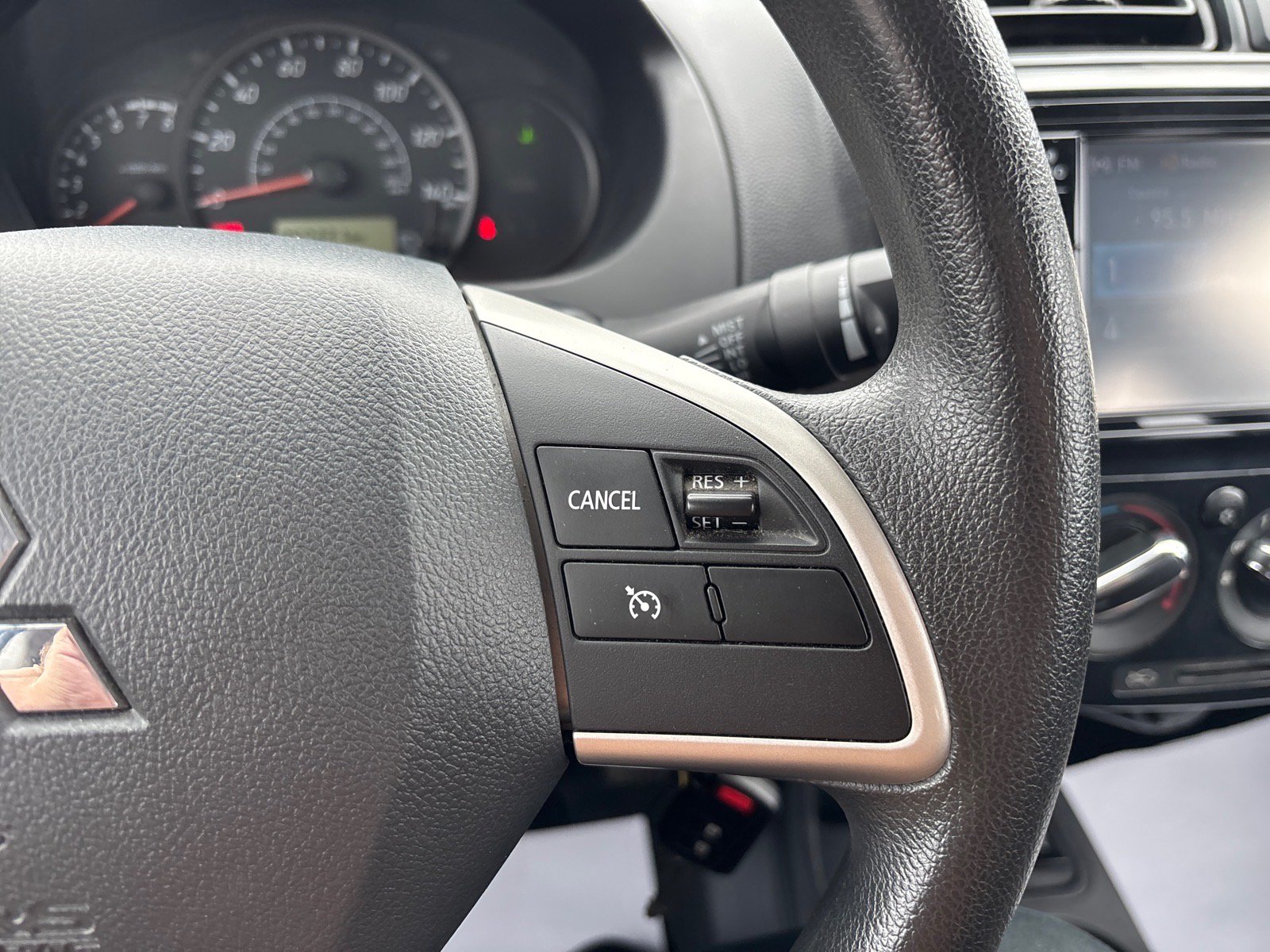 Used 2019 Mitsubishi Mirage G4 ES FWD image 25