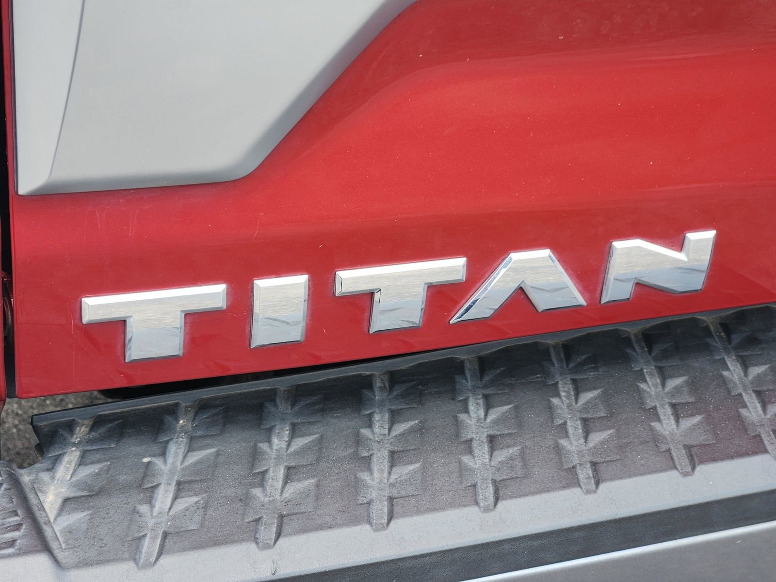 Used 2020 Nissan Titan Platinum Reserve w/ Protection Package 2 AWD/4WD image 12