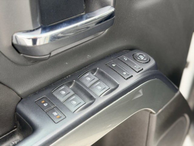 Used 2019 Chevrolet Silverado 1500 LT image 16