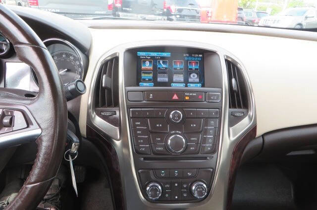 Used 2014 Buick Verano FWD image 21