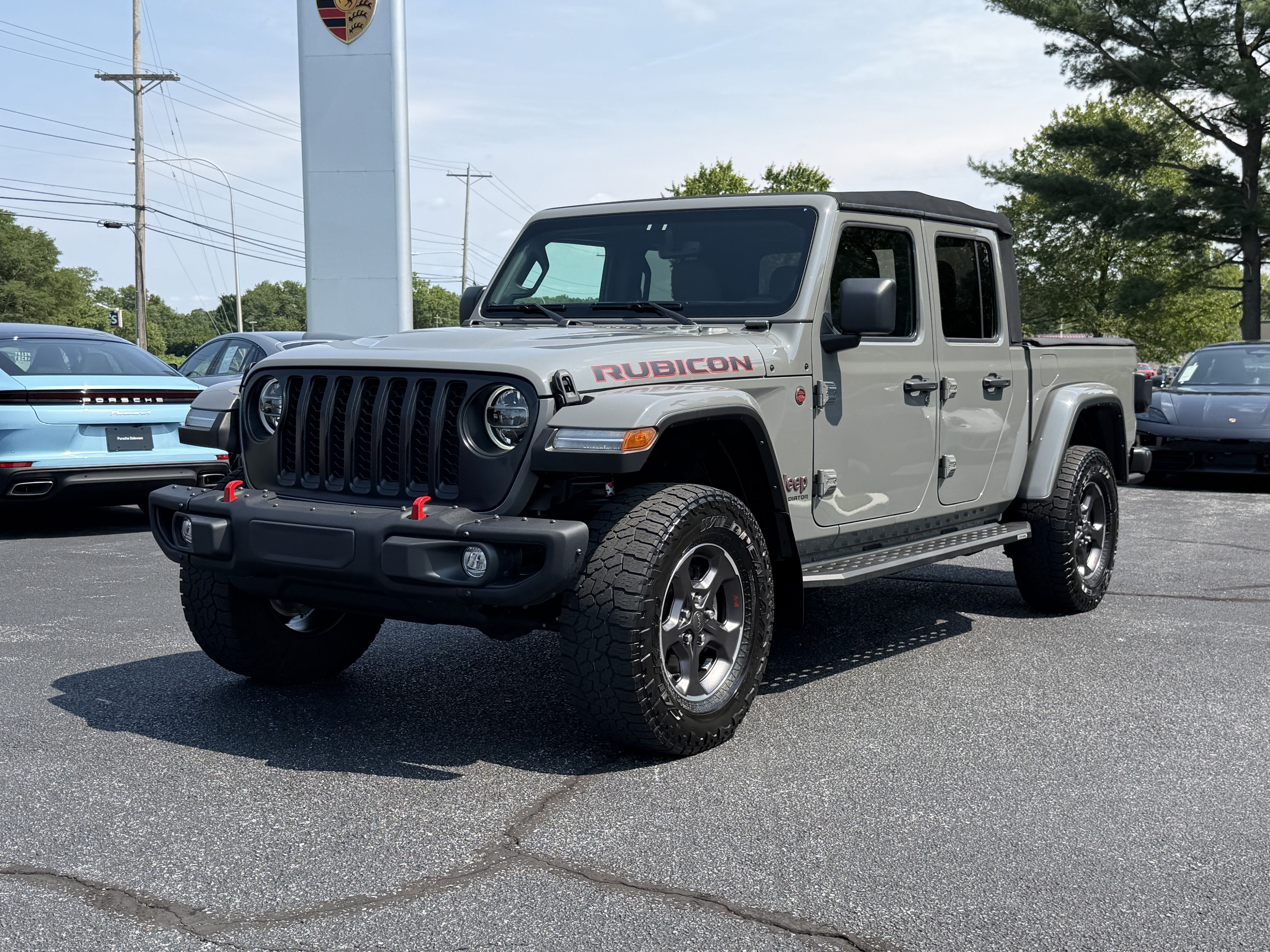 Used 2022 Jeep Gladiator Rubicon w/ LED Lighting Group AWD/4WD image 7