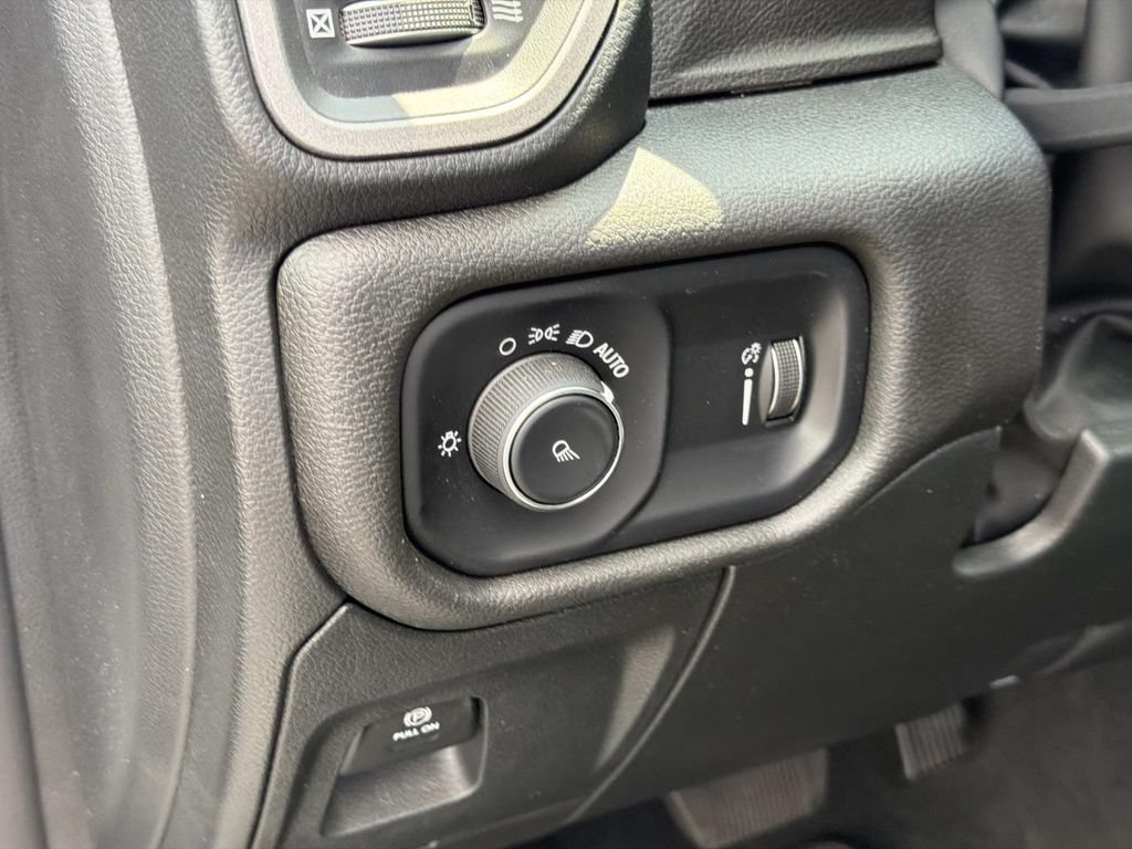 Used 2024 RAM 1500 Tradesman AWD/4WD image 23