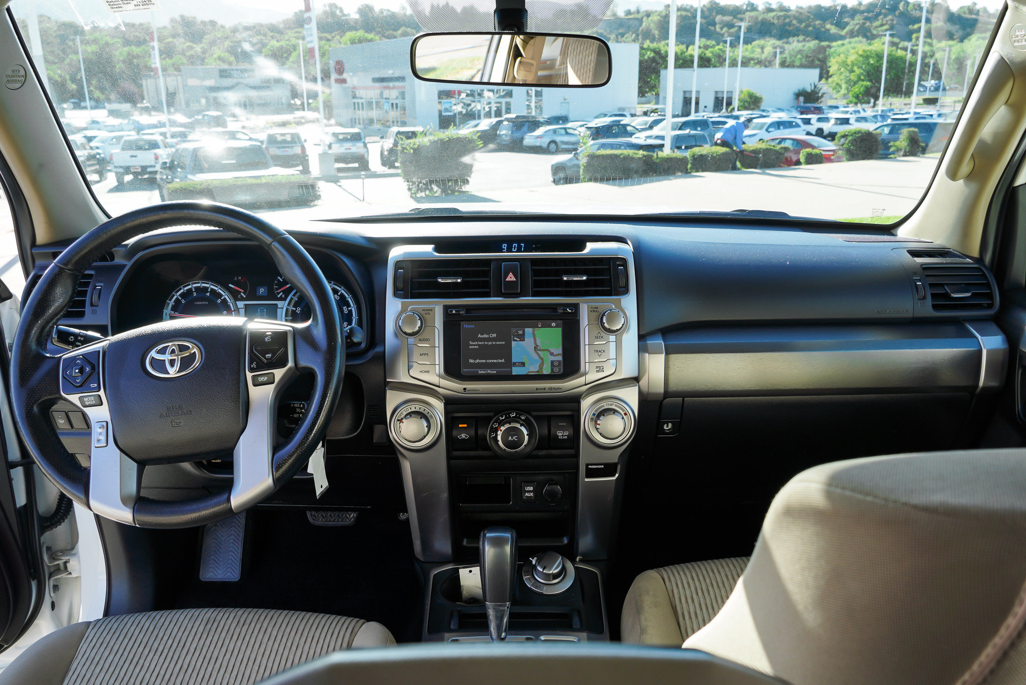 Used 2018 Toyota 4Runner SR5 AWD/4WD image 29