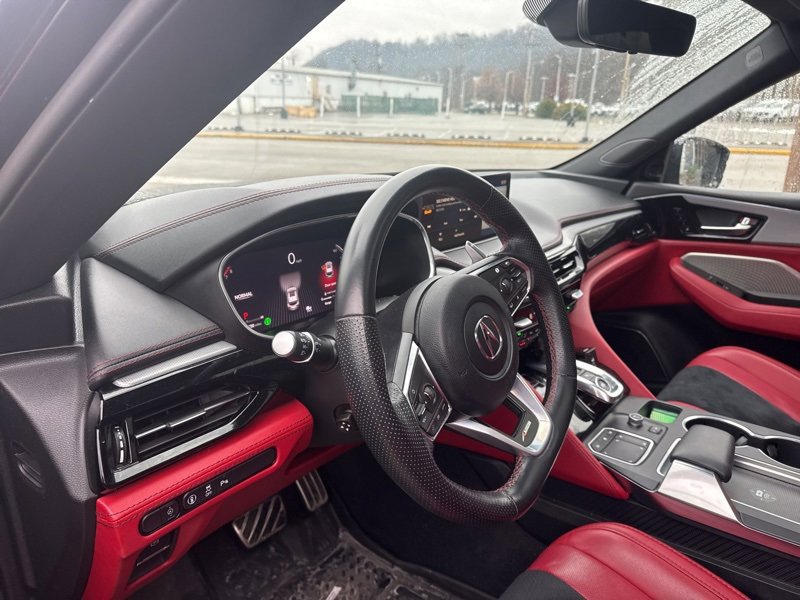 Used 2022 Acura MDX A-Spec image 13