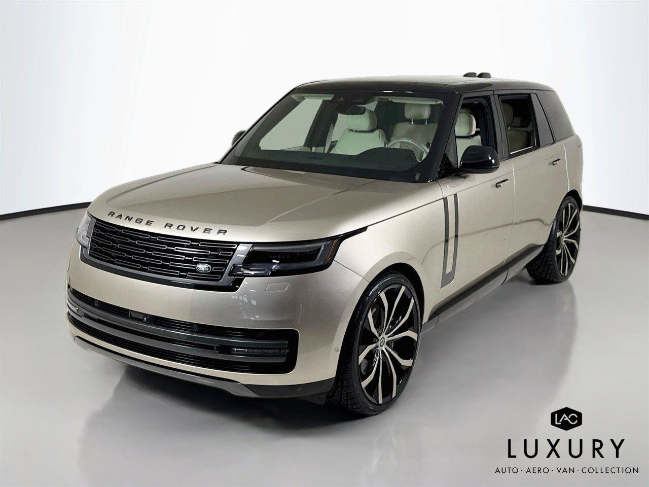 Used 2024 Land Rover Range Rover Long Wheelbase SE AWD/4WD image 4