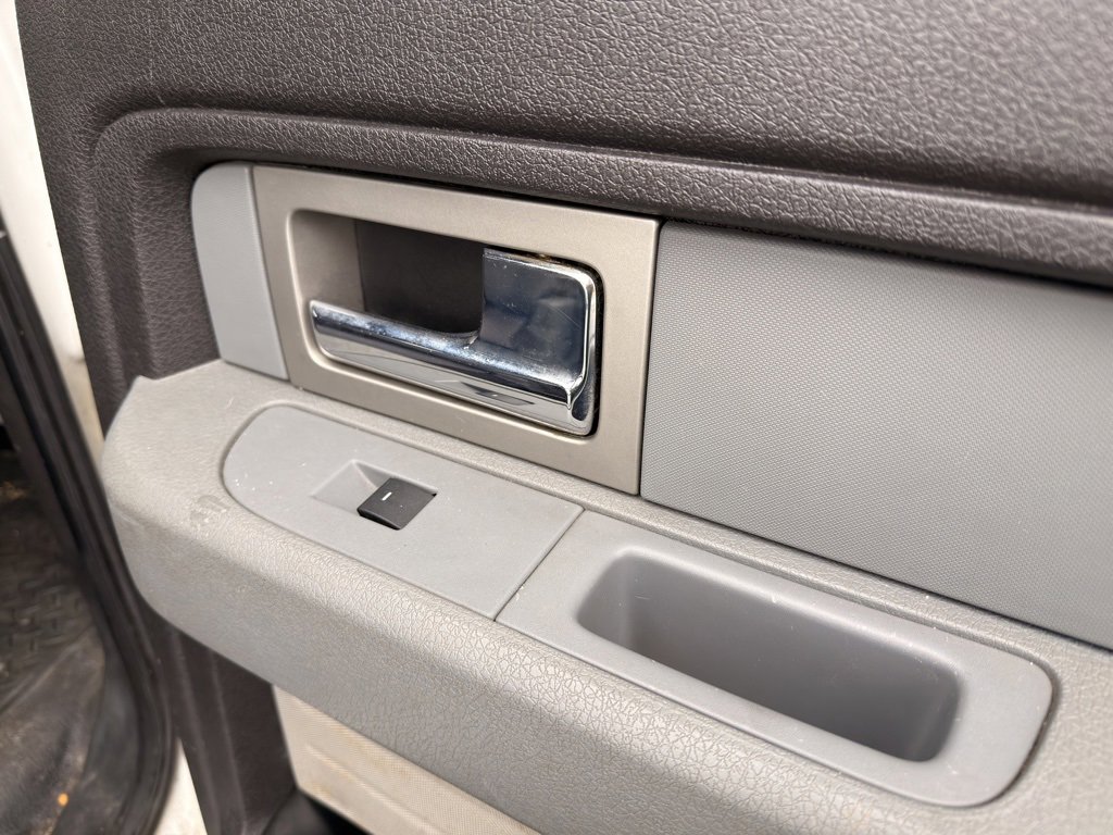 Used 2011 Ford F150 XL w/ Communications Pkg image 36