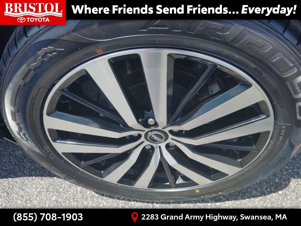 Used 2023 Nissan Pathfinder Platinum AWD/4WD image 12