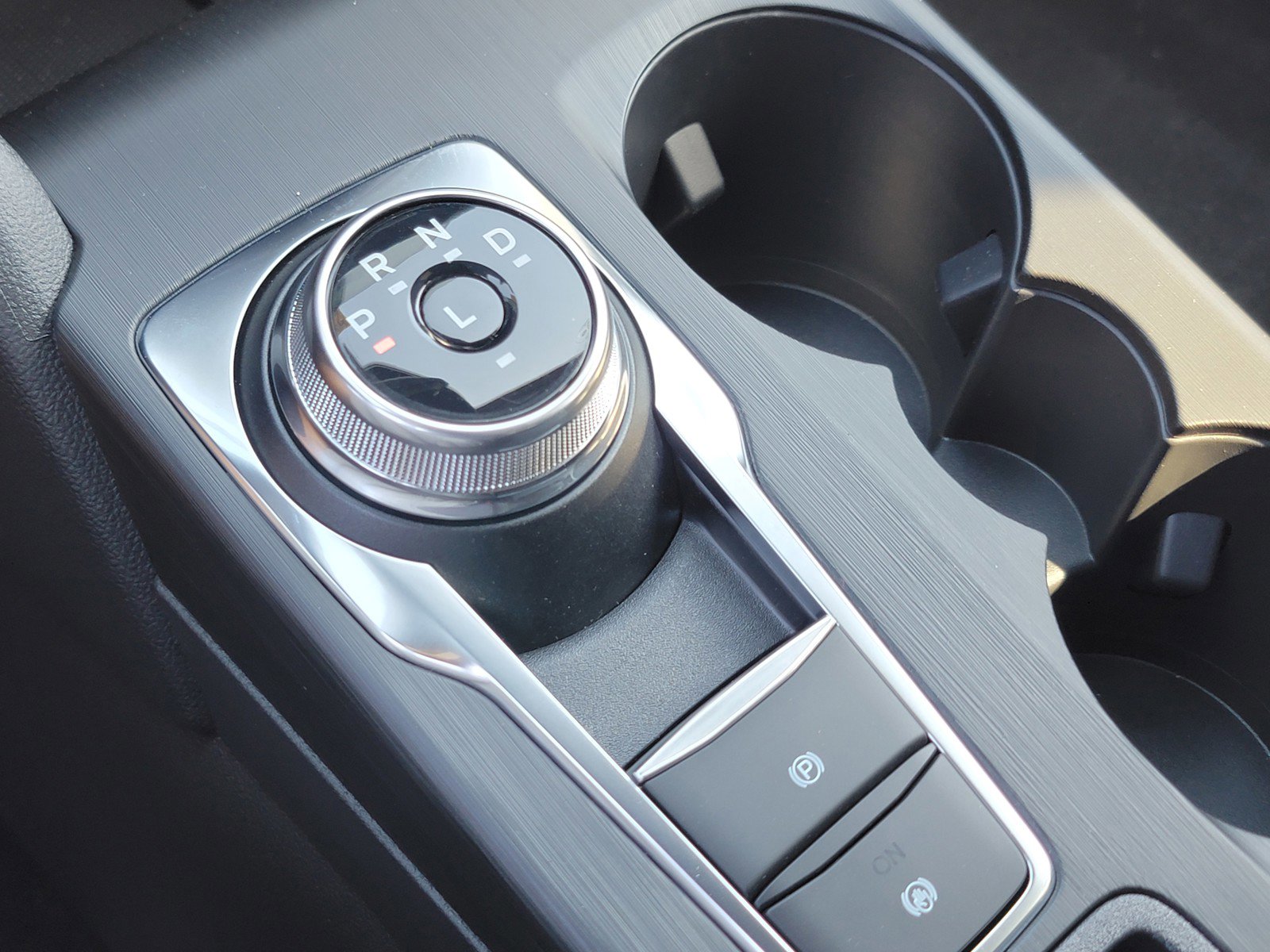 New 2025 Ford Escape ST-Line w/ Tech Pack #1 image 22