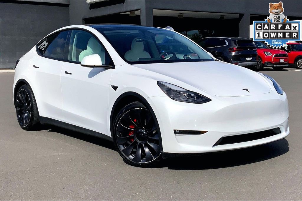 Used 2023 Tesla Model Y Performance image 30