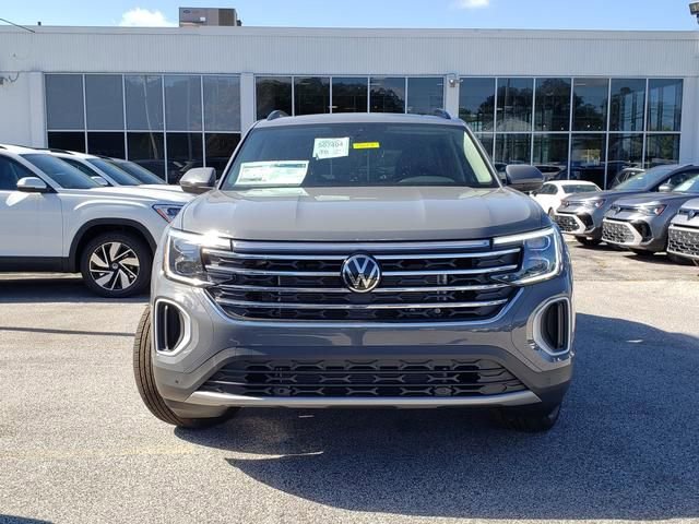New 2026 Volkswagen Atlas SE image 2