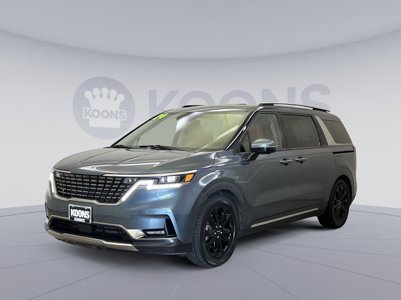 Used 2024 Kia Carnival SX Prestige FWD image 1