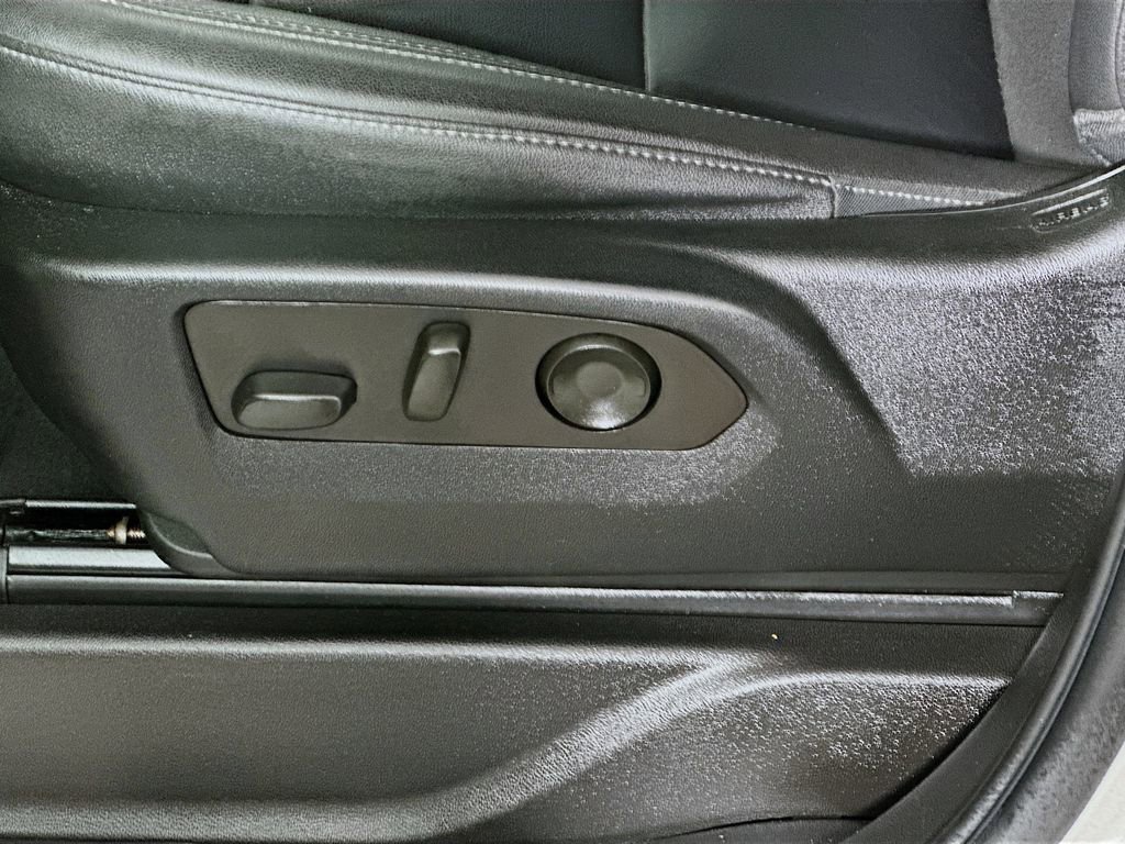 Used 2023 Chevrolet Suburban LT image 23