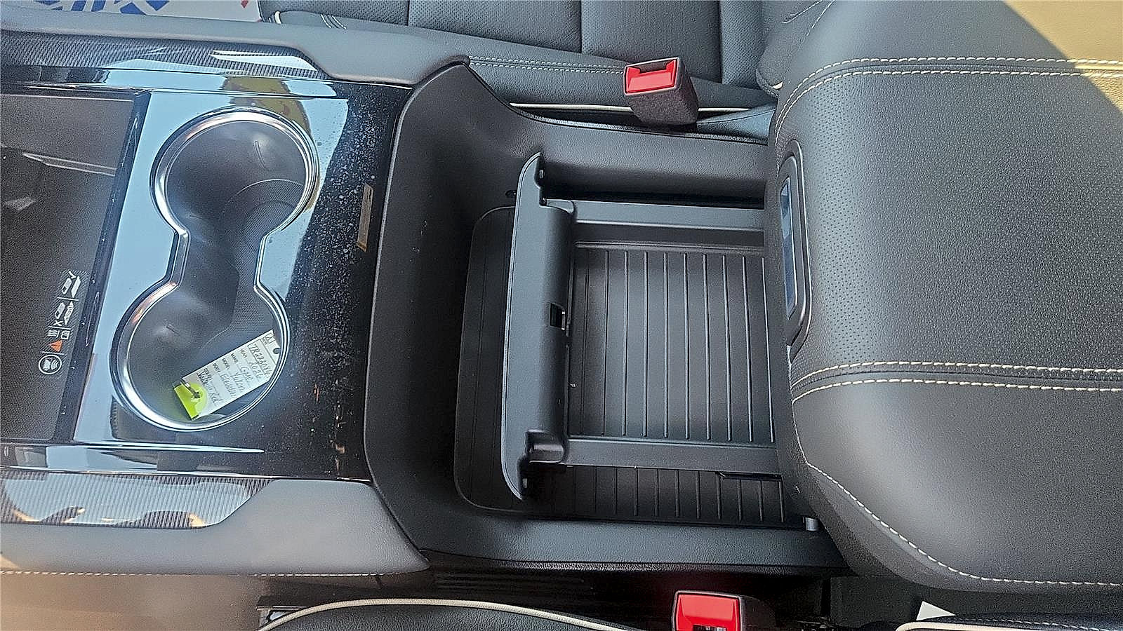 New 2026 GMC Yukon Elevation w/ LPO, Floor Liner Package AWD/4WD image 37