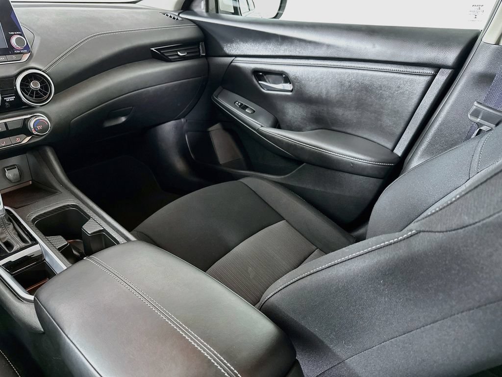 Certified 2023 Nissan Sentra SV FWD image 29
