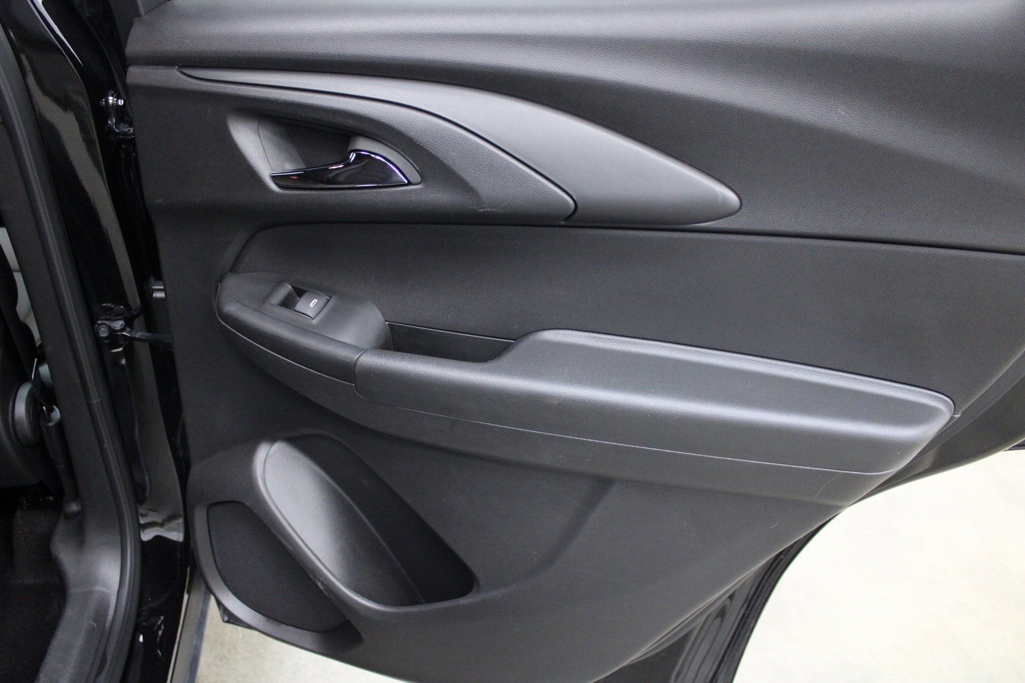 Used 2024 Chevrolet TrailBlazer RS image 23