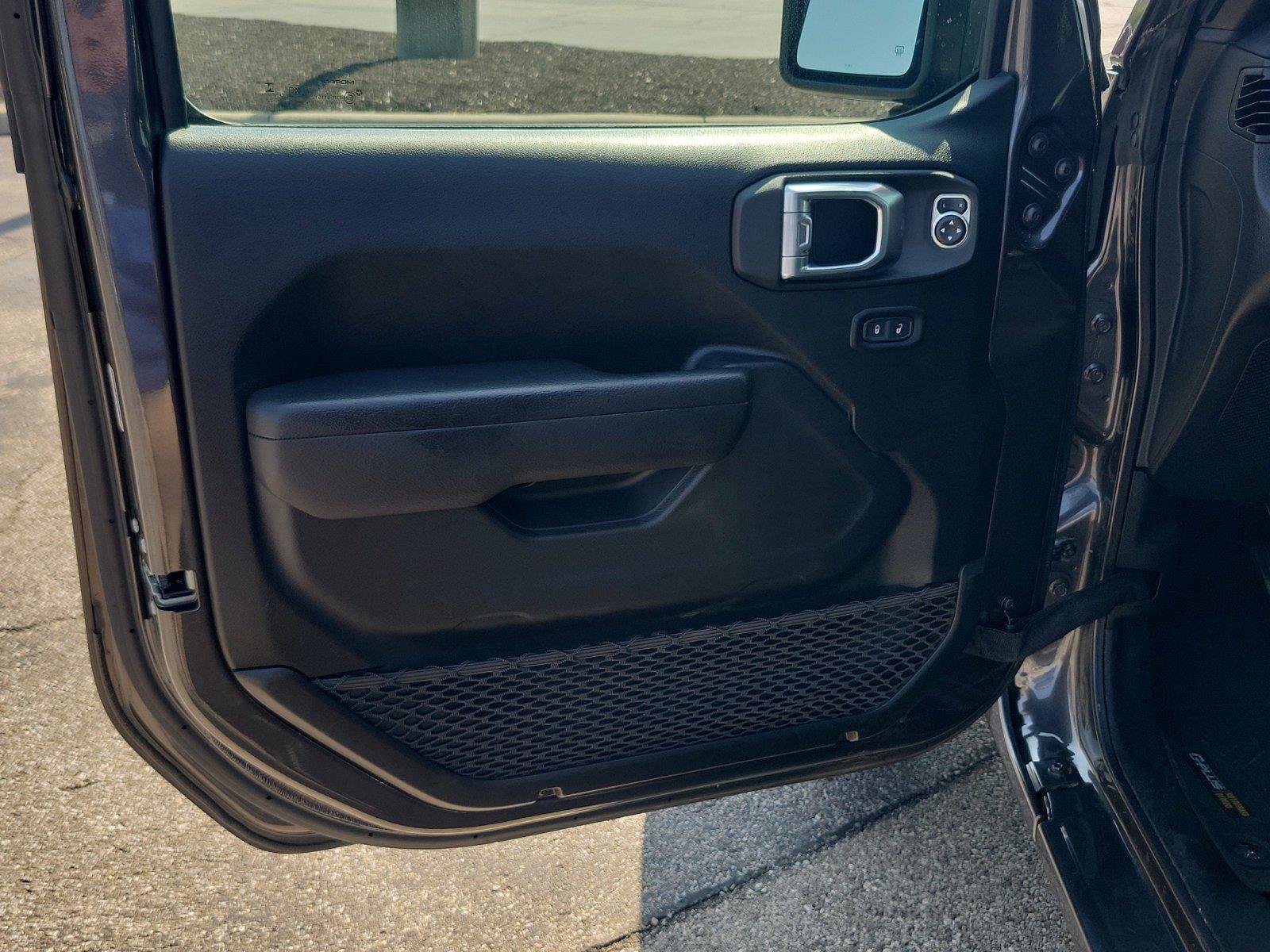 Used 2022 Jeep Wrangler Unlimited Sport AWD/4WD image 16