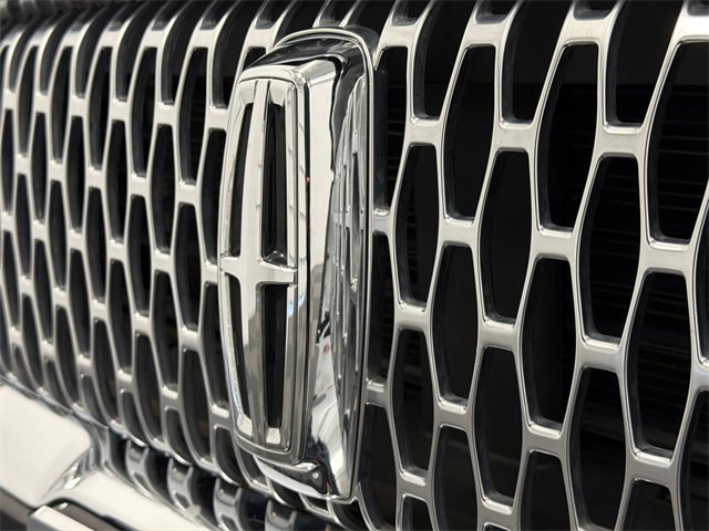 Used 2022 Lincoln Corsair FWD image 13