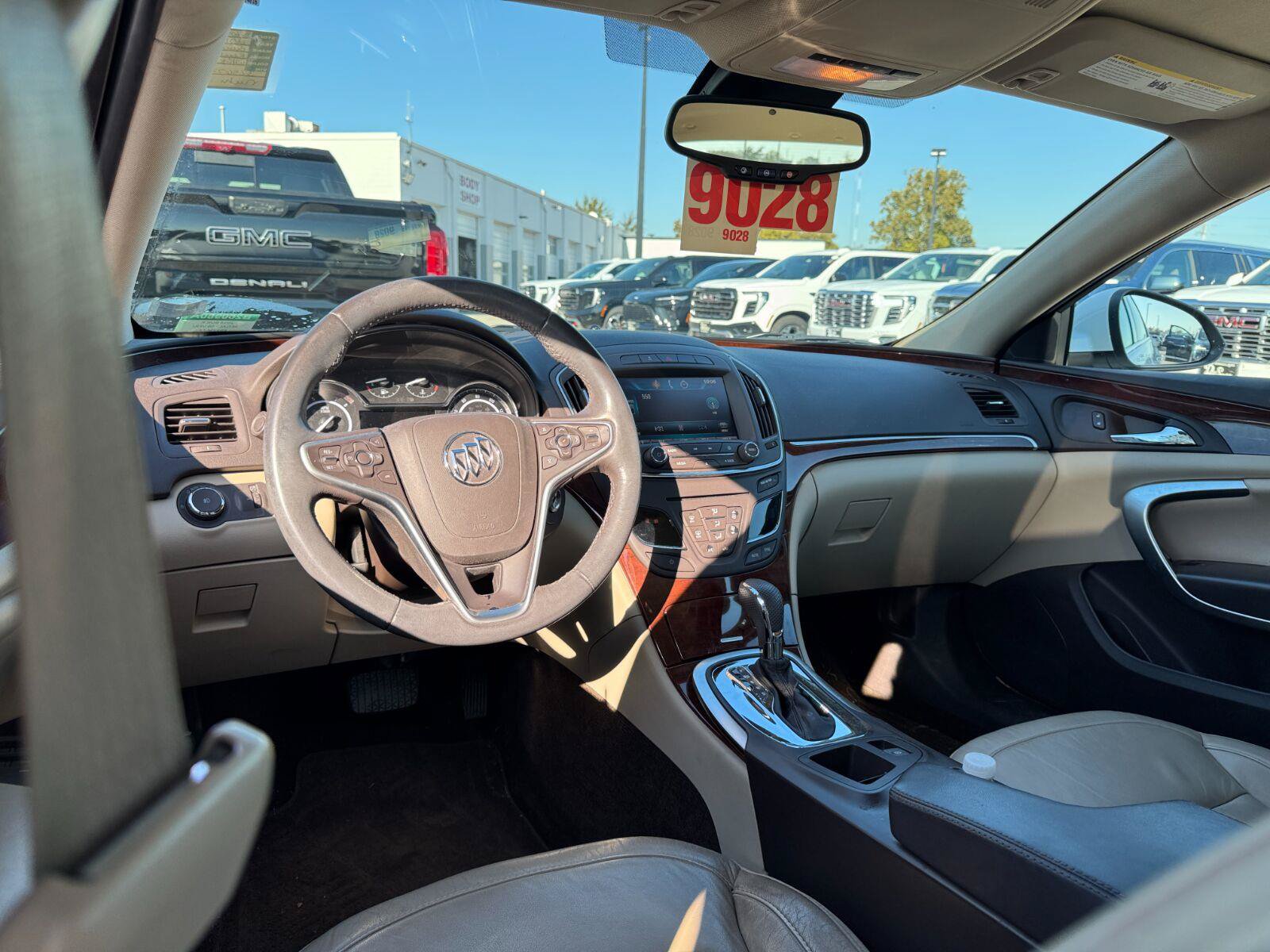 Used 2014 Buick Regal FWD image 16