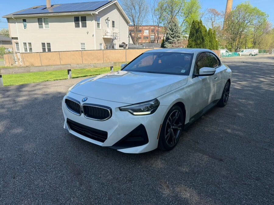 Used 2022 BMW 230i Coupe w/ M Sport Package RWD image 17