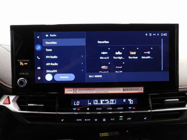 Used 2025 Toyota Sienna XSE image 46