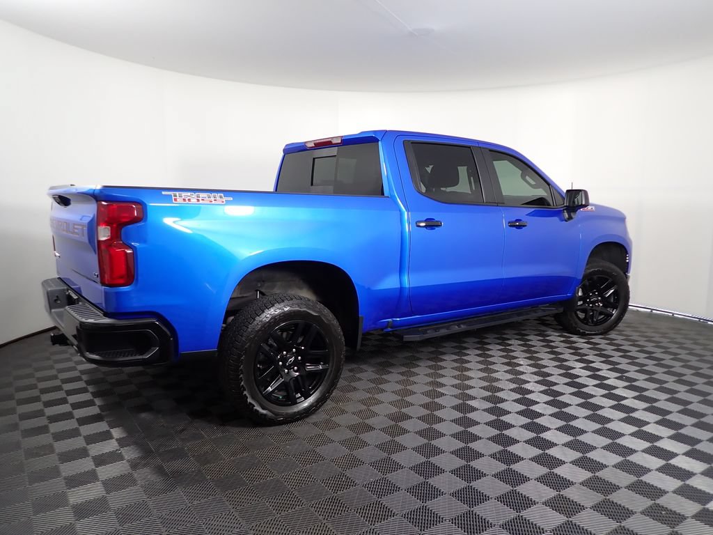 Used 2025 Chevrolet Silverado 1500 LT Trail Boss w/ Convenience Package II AWD/4WD image 18