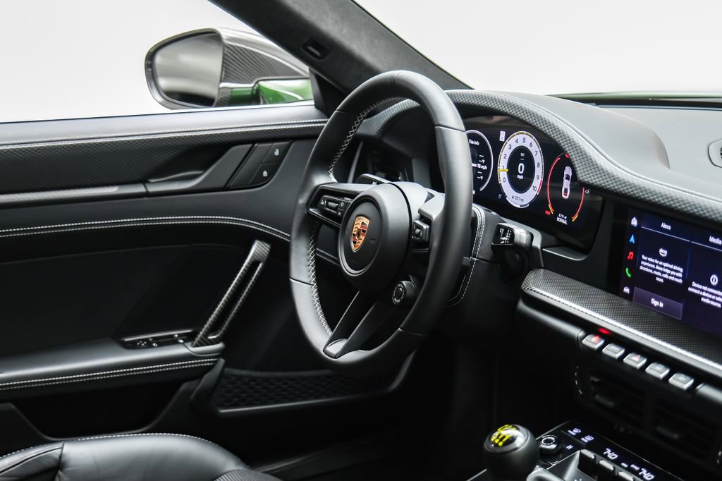Used 2026 Porsche 911 GT3 RWD image 16