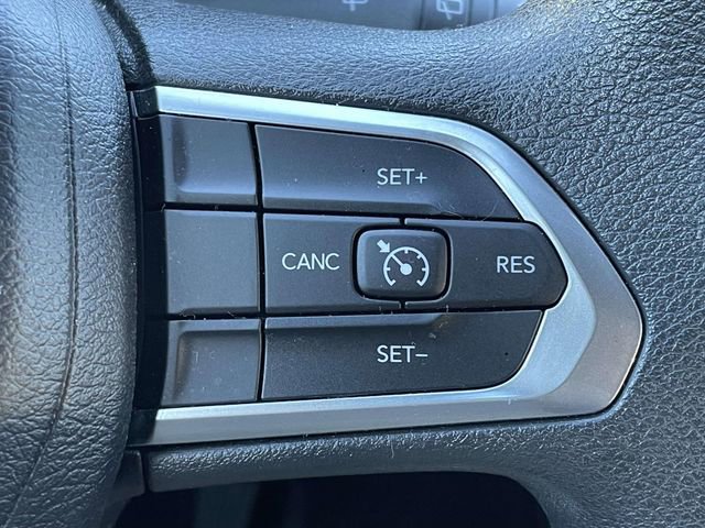 Used 2023 Jeep Compass Sport image 31