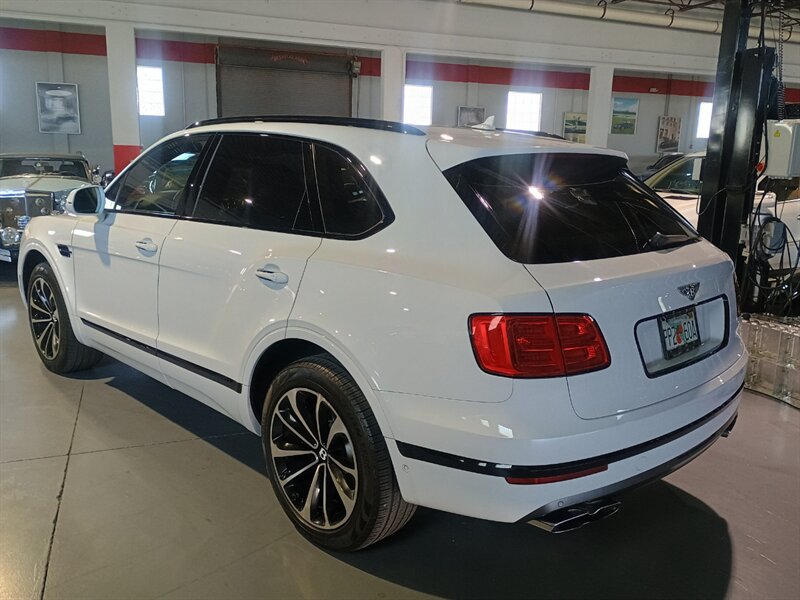 Used 2019 Bentley Bentayga AWD/4WD image 3