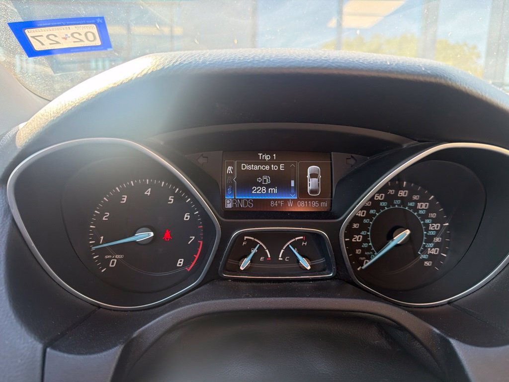 Used 2012 Ford Focus SEL FWD image 2