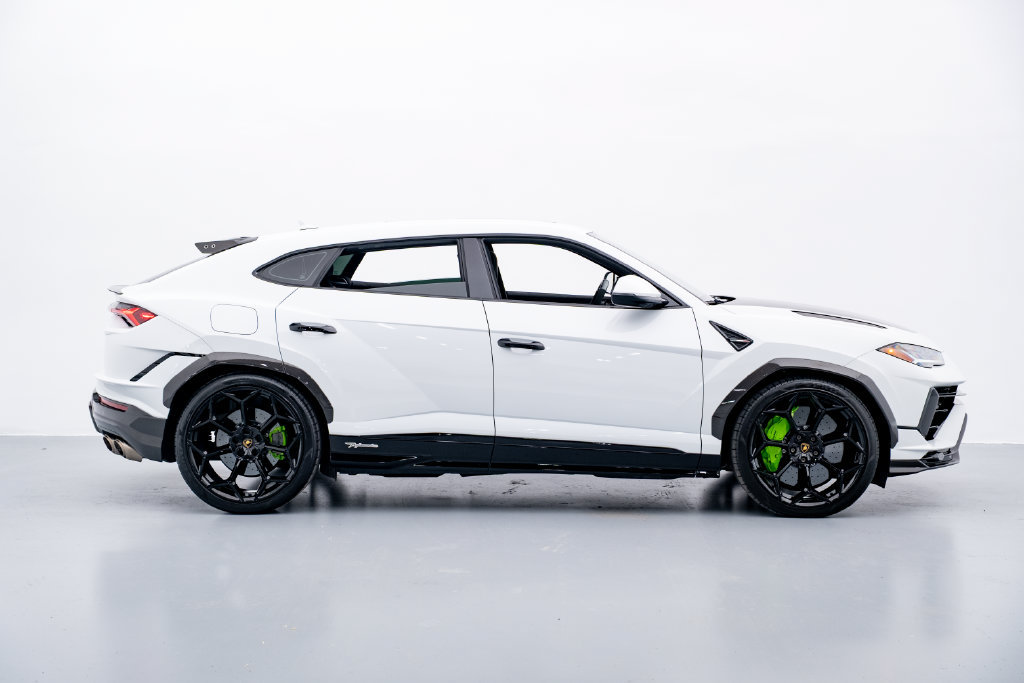 Used 2024 Lamborghini Urus Performante AWD/4WD image 26