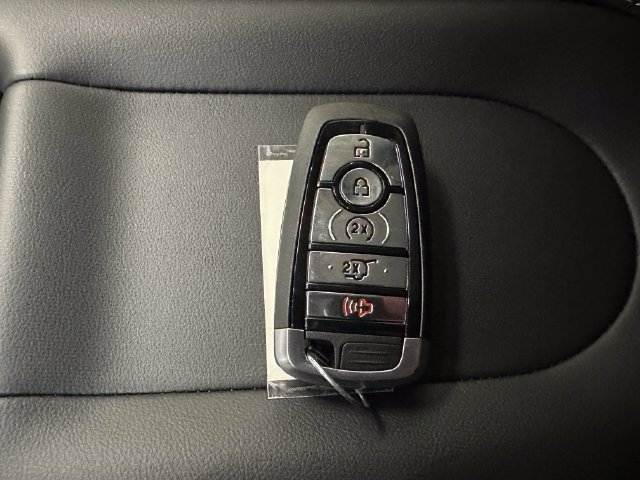 New 2027 Ford Expedition Platinum w/ Driver's Package AWD/4WD image 19