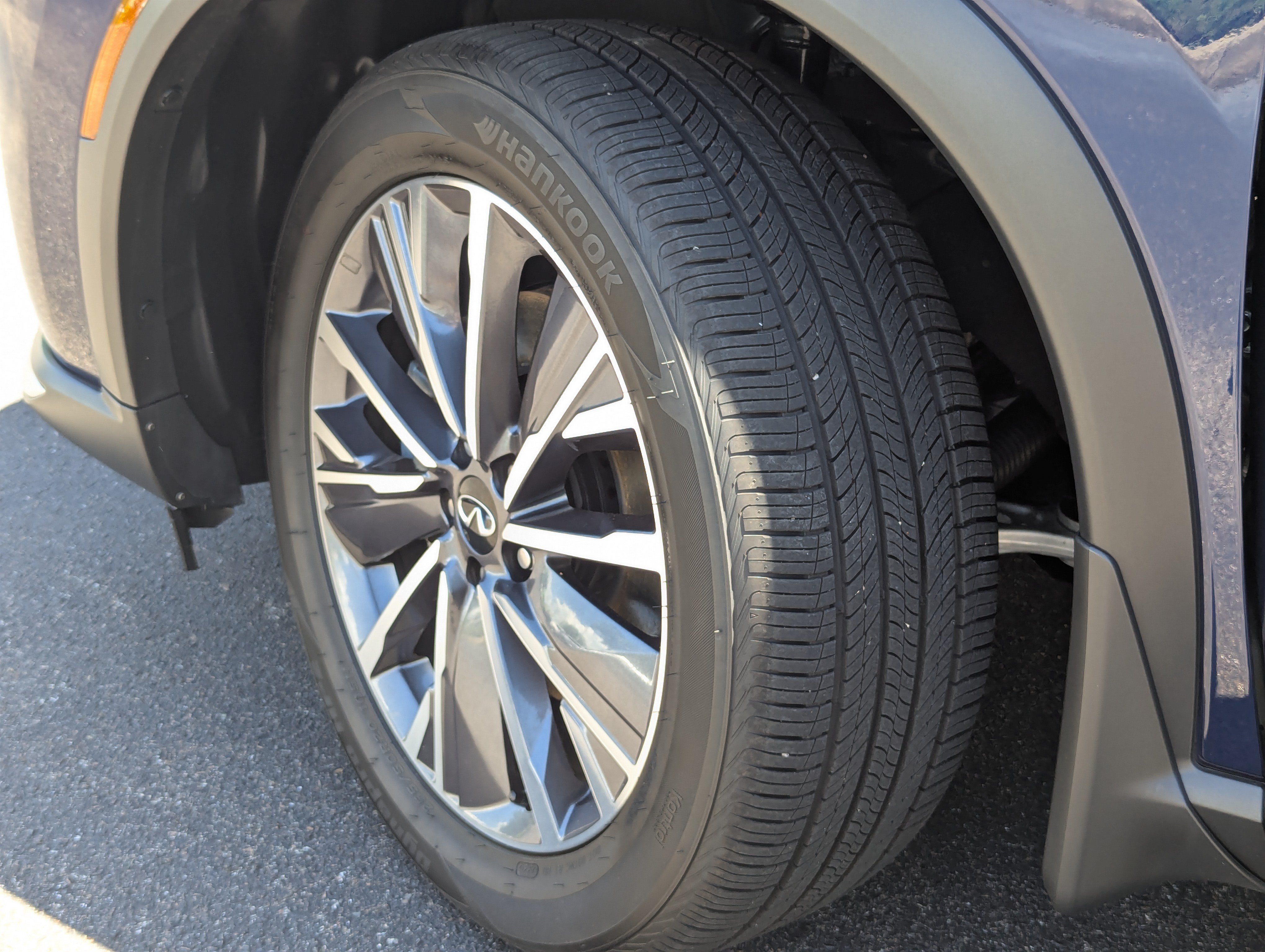 Certified 2026 INFINITI QX60 Luxe w/ Cargo Package FWD image 39