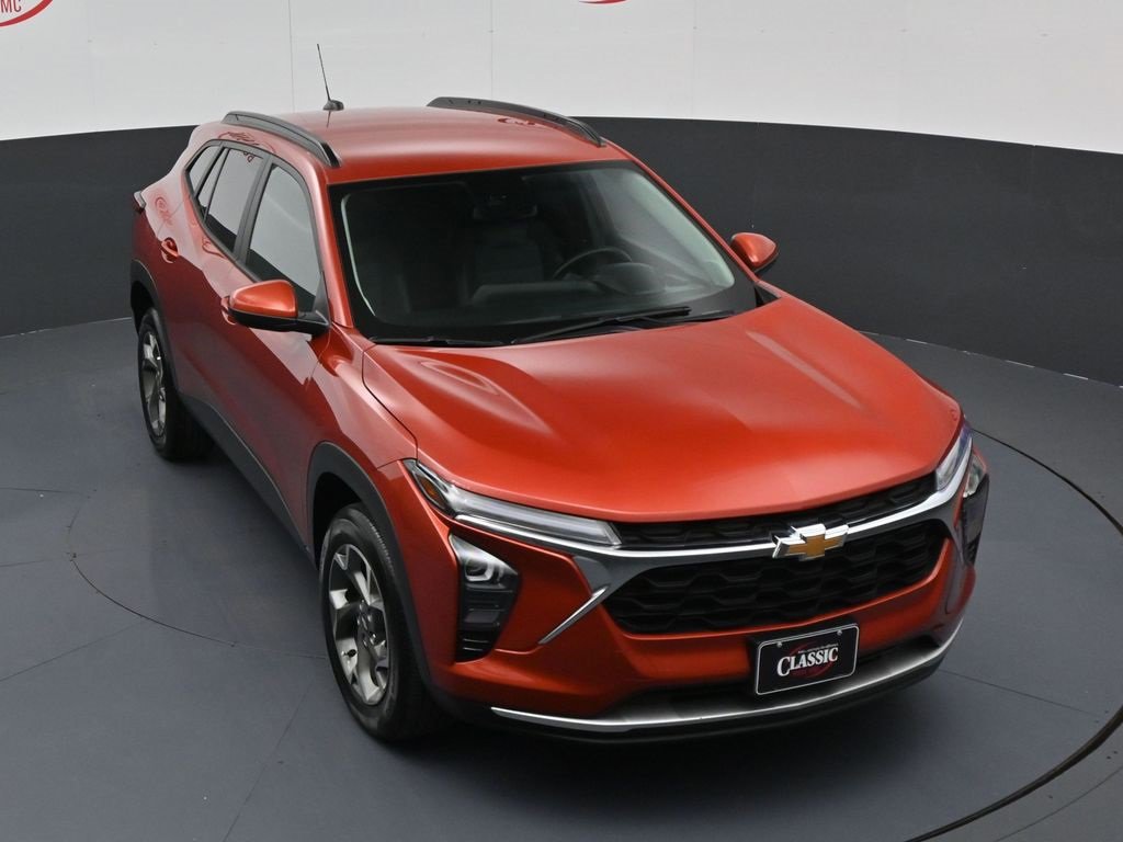 Used 2024 Chevrolet Trax LT w/ Driver Confidence Package